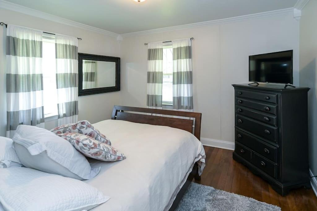 Peaceful Home In Downtown Huntsville With Nice Back Patio! מראה חיצוני תמונה