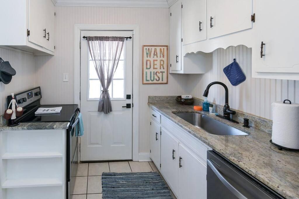 Peaceful Home In Downtown Huntsville With Nice Back Patio! מראה חיצוני תמונה
